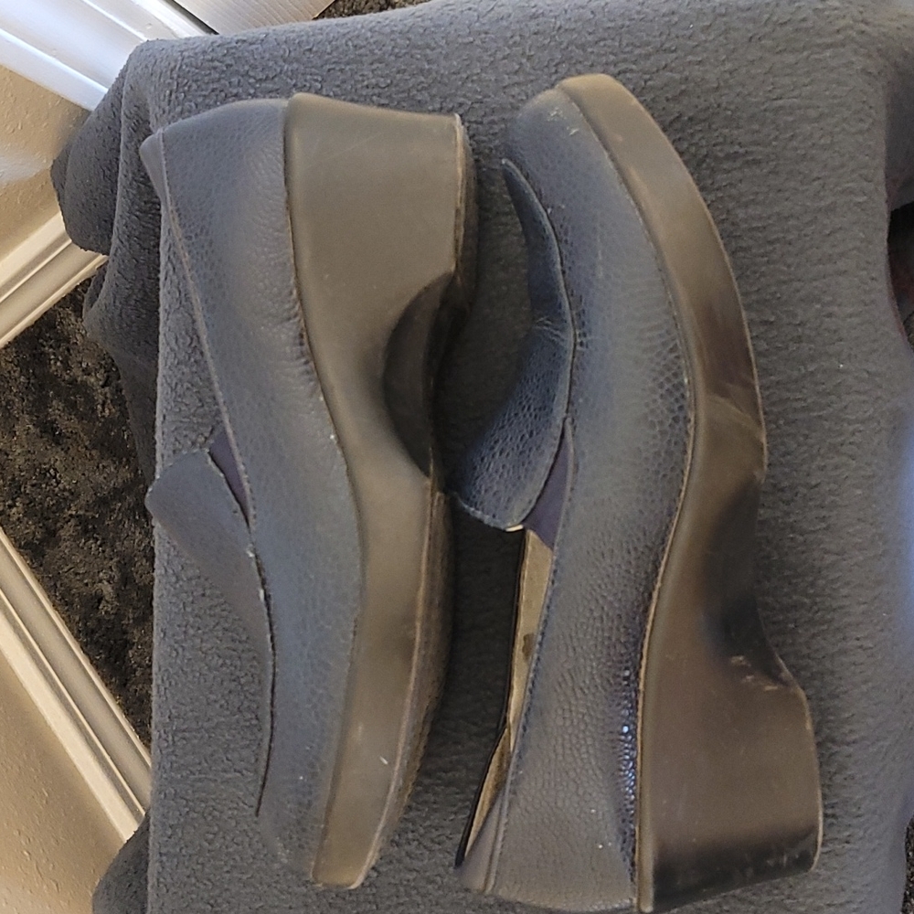 Alegria dress shoes